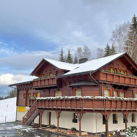 Pension Grizzly Ludvíkov Exterior photo