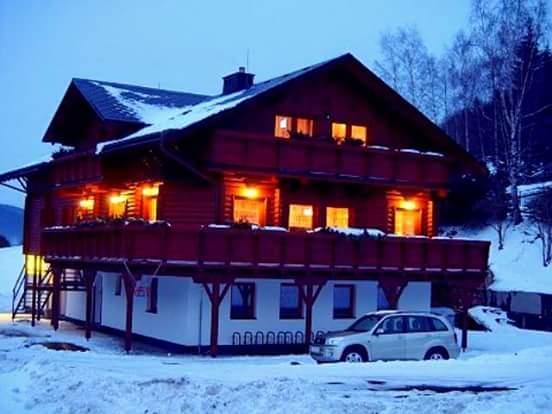Pension Grizzly Ludvíkov Exterior photo